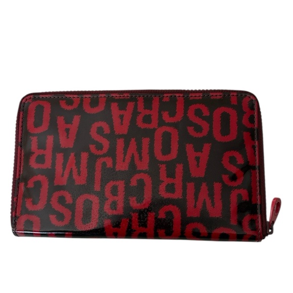 Marc by Marc Jacobs red and black logo print large travel patent leather wallet - Picture 3 of 11
